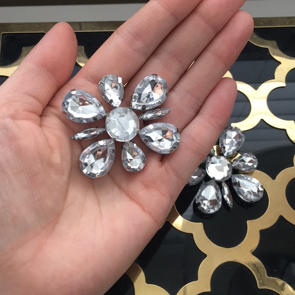 Large rhinestone cluster - Picture 3 of 5